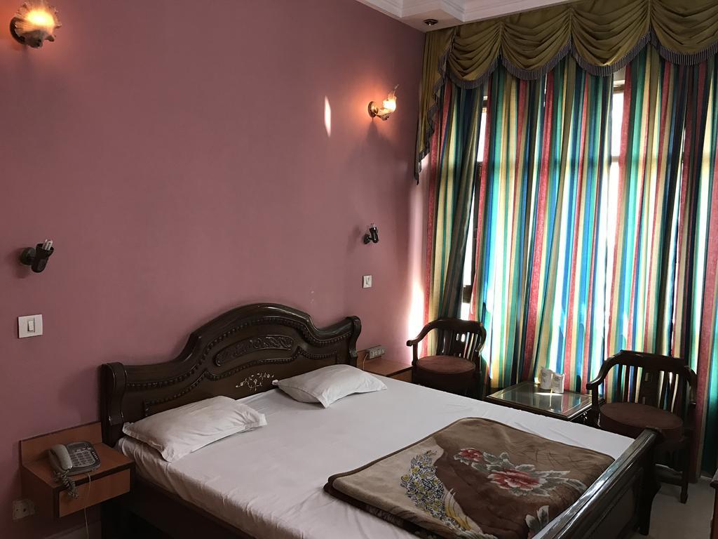 Hotel D R International Ambala Exterior photo